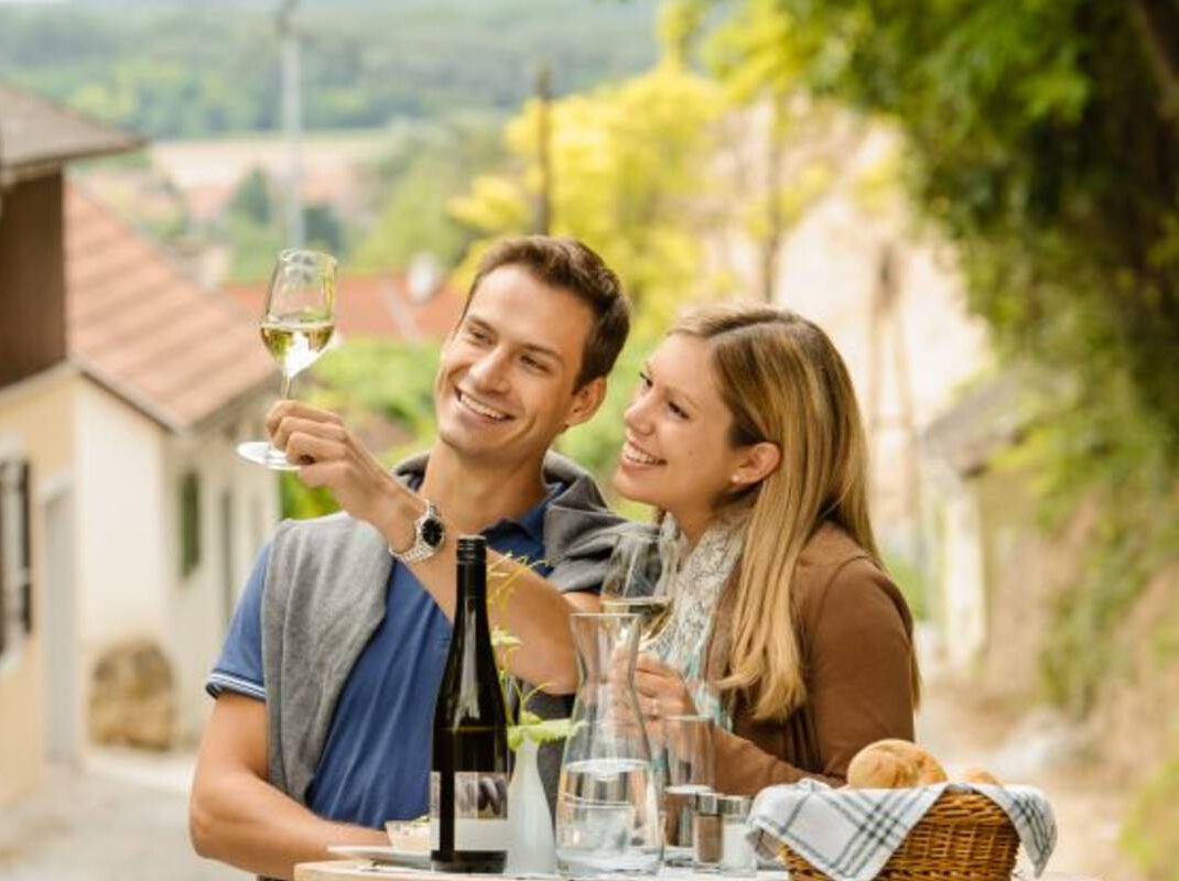 Weingenuss in der Kellergasse